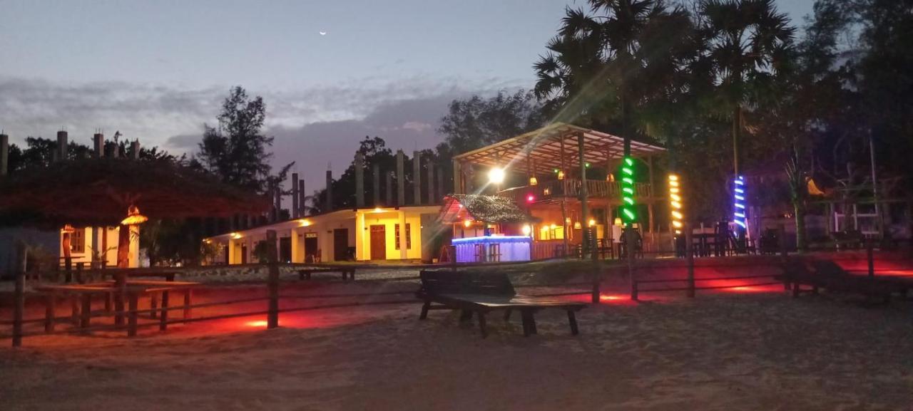 מלון ארוגם Guitar Bay Arugambay מראה חיצוני תמונה